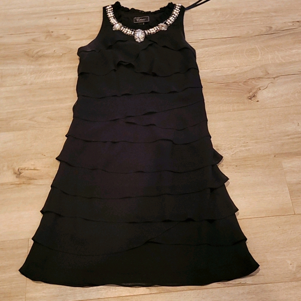 Sleeveless Black Dress